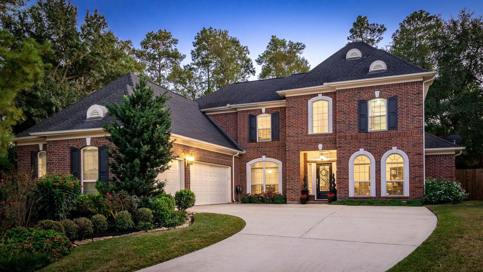 Property Photo: 7 Wildever Place TX 77382