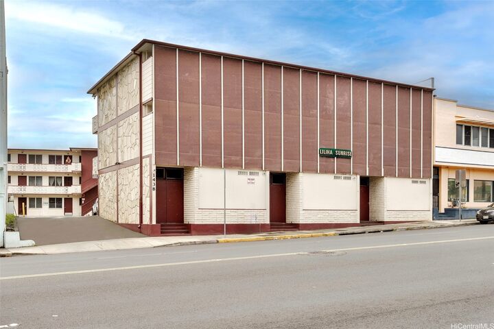 1438 Liliha Street  Honolulu HI 96817 photo