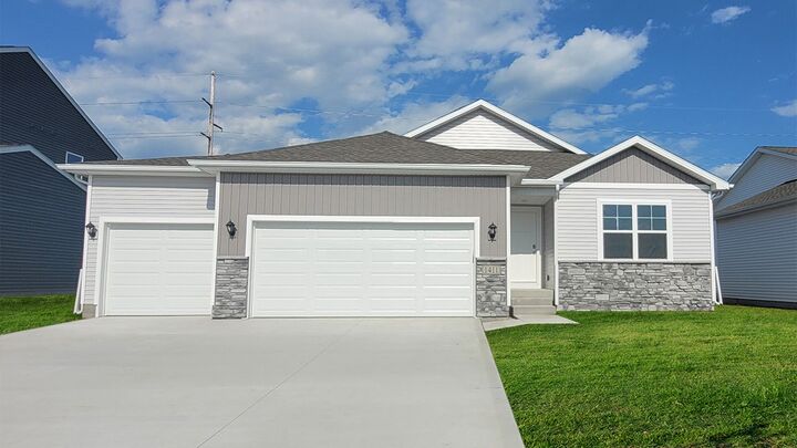 4407 NE 11th Street  Ankeny IA 50021 photo