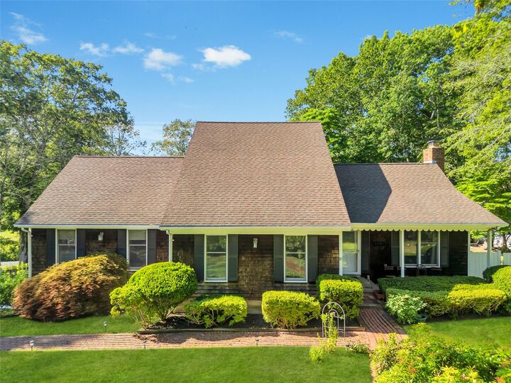 10 Harper Road  Calverton NY 11933 photo