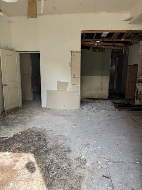 Property Photo: 2658 E 78th Street IL 60649