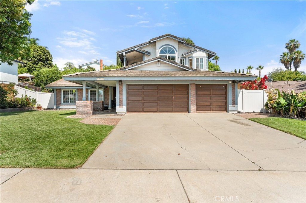 6282 Shaker Drive  Riverside CA 92506 photo