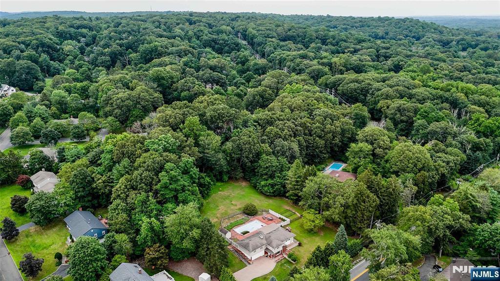 Property Photo: 905 Franklin Avenue NJ 07417