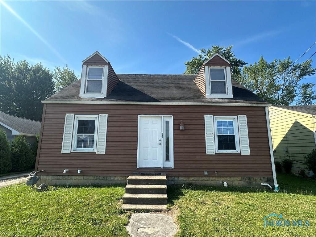 Property Photo:  1229 W Sandusky Street  OH 45840 