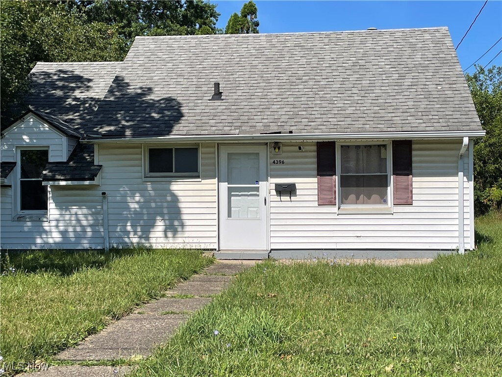 Property Photo: 4396 E 175th Street OH 44128