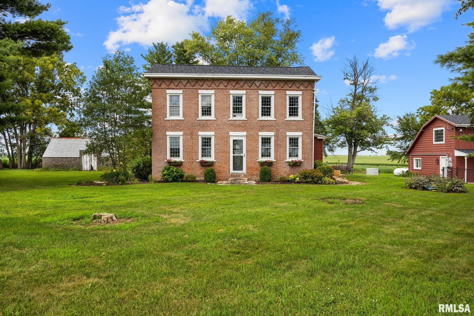 Property Photo:  30794 Dutch Lane  IL 61571 