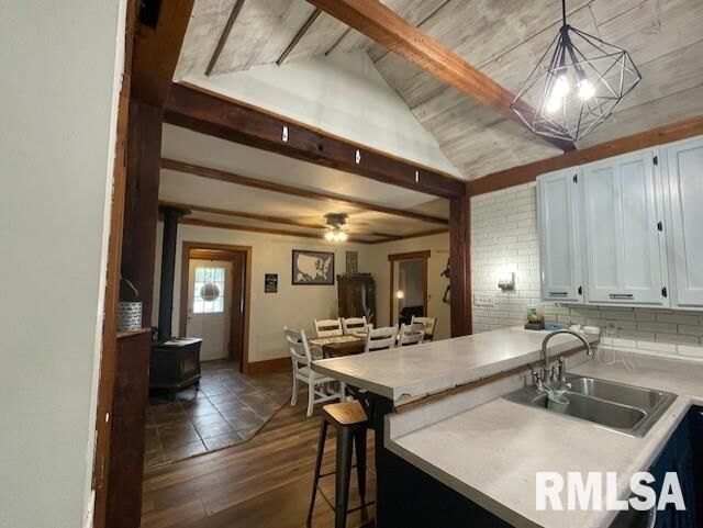 Property Photo:  1333 Main Avenue  IA 52732 