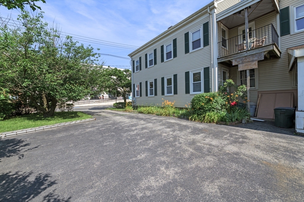 Property Photo:  21 Locust St  MA 01923 