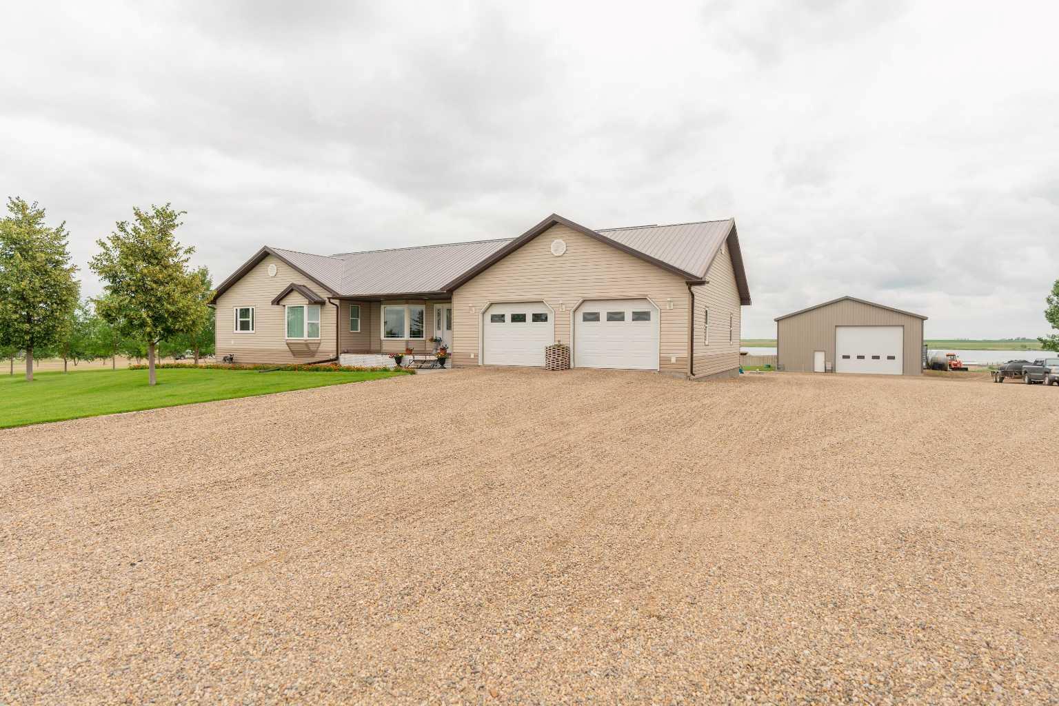 123047 Township Road 102  Burdett AB T0K 0J0 photo