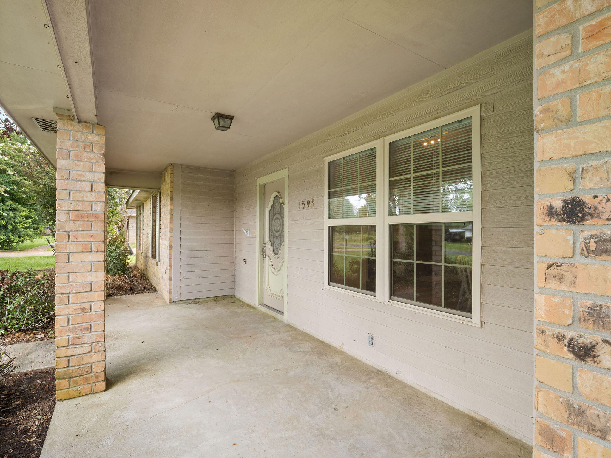 Property Photo:  1598 Glendale Rd  LA 70634 