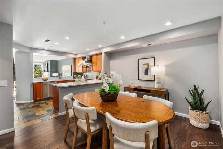 Property Photo: 225 4th Avenue A504 WA 98033