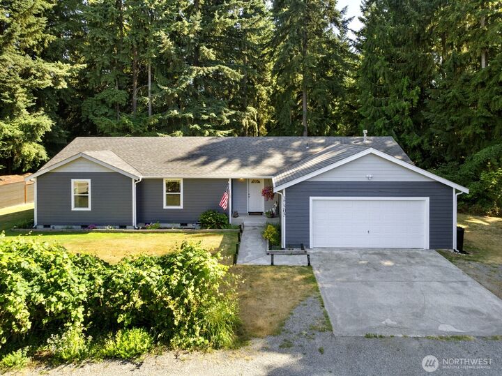 Property Photo:  17505  Scenic Shores Court SE  WA 98597 