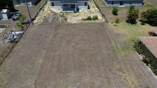 Property Photo:  2222 NE 24th Avenue  FL 33909 