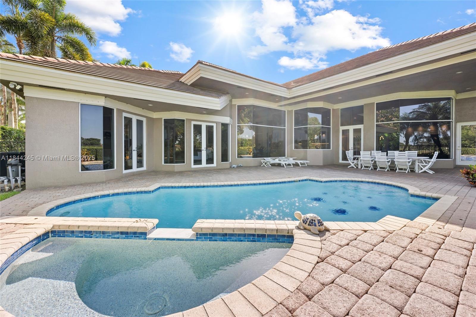 Property Photo:  2508 Princeton Ct  FL 33327 