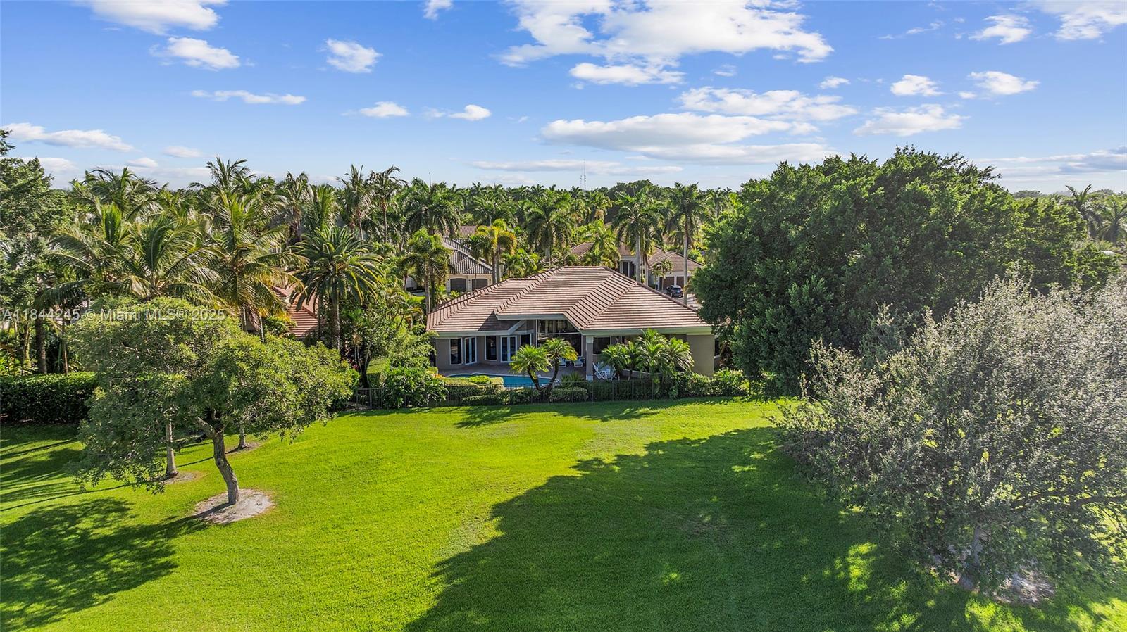 Property Photo: 2508 Princeton Ct FL 33327