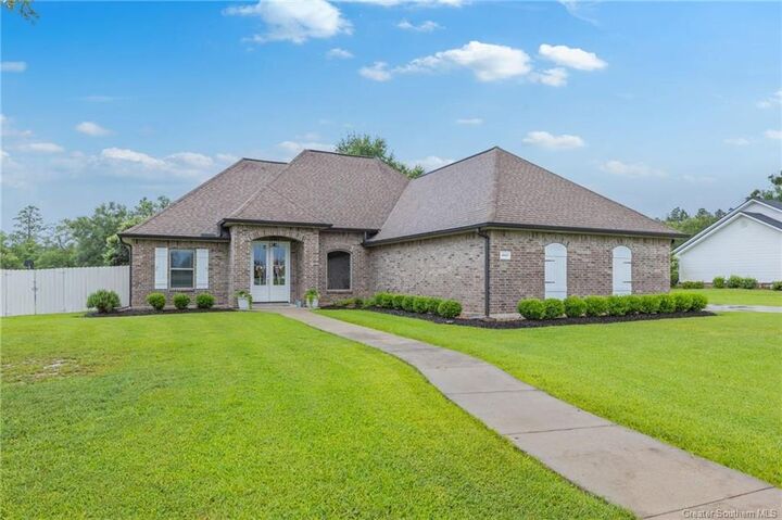 Property Photo: 1037 Temple Lane LA 70633