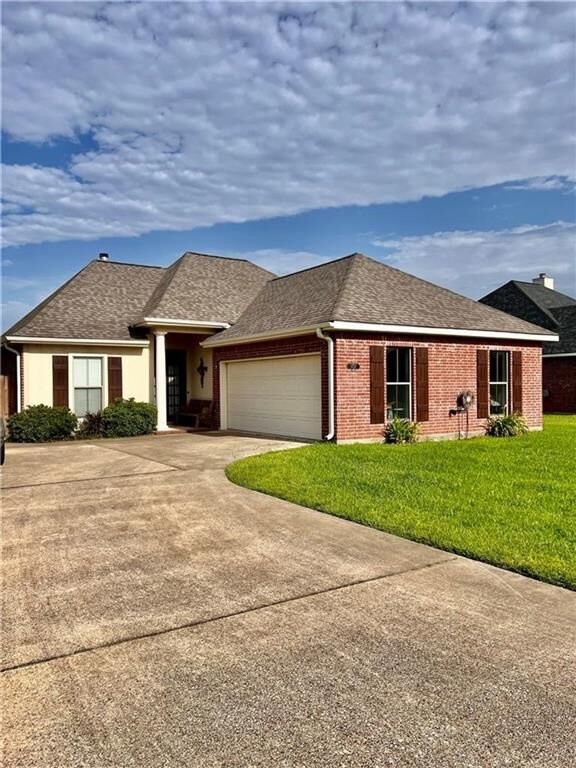 Property Photo: 5722 W Dietrich Loop W LA 70605