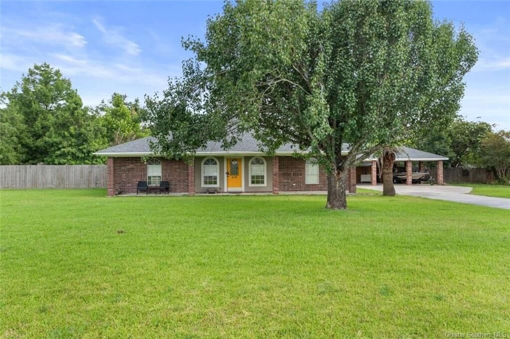 Property Photo: 670 Amber Drive LA 70611