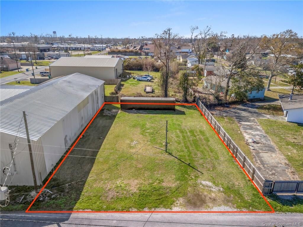 Property Photo:  2209 Carr Lane  LA 70663 