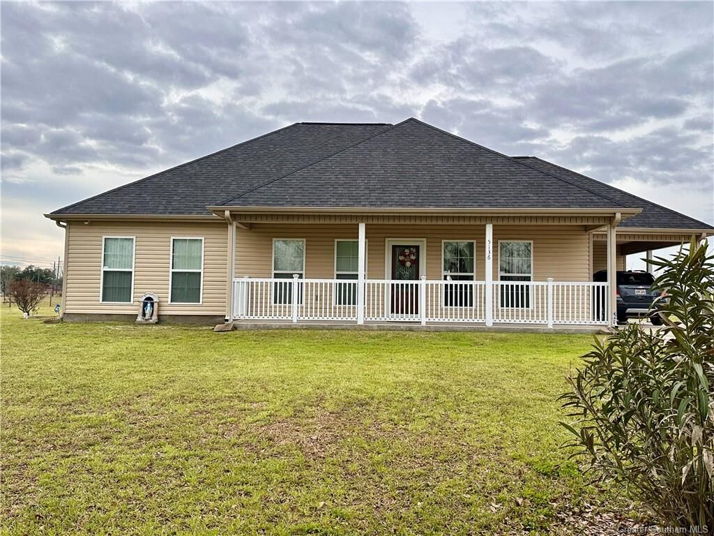 Property Photo: 5136 Thompson Road LA 70665