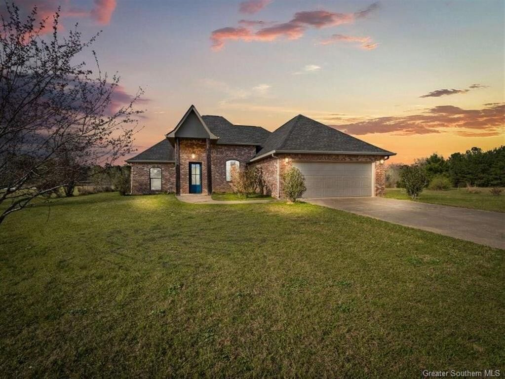 Property Photo:  177 Jana Street  LA 71403 