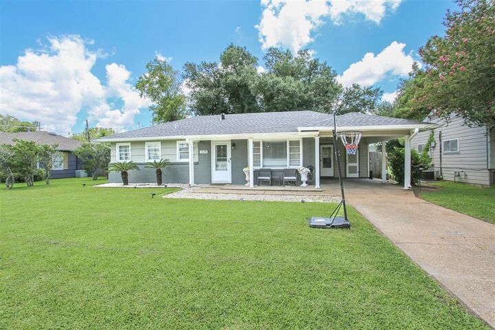 Property Photo:  1518 21st Street  LA 70601 