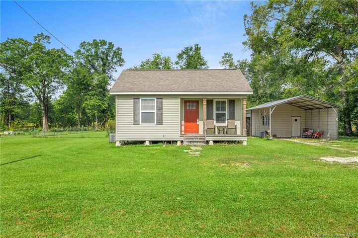 Property Photo: 717 Oak Street LA 70633