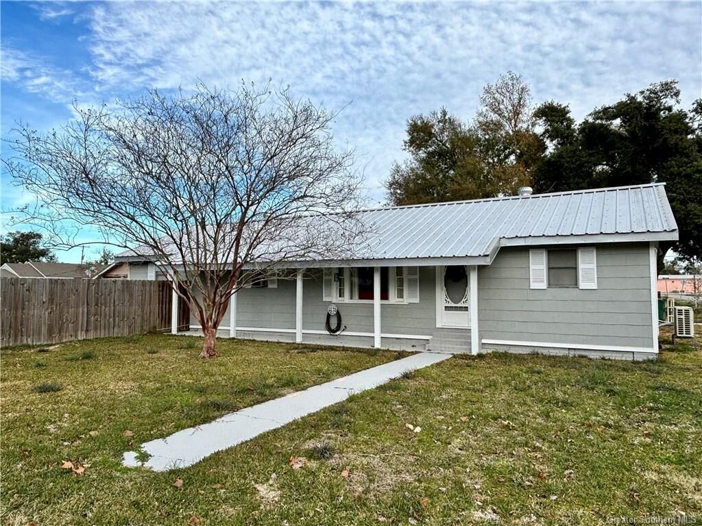 Property Photo:  1314 Lovejoy Street  LA 70663 