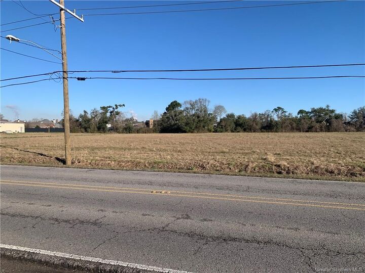 Property Photo: Country Club Road LA 70605