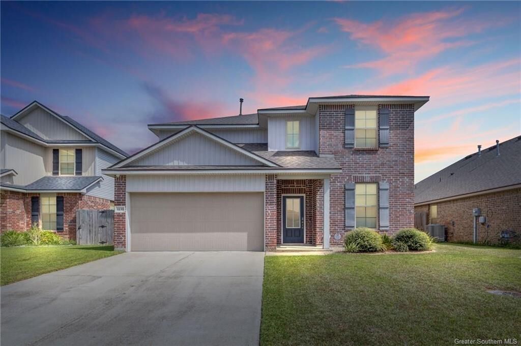 Property Photo: 3239 E Blue Heron Drive E LA 70615