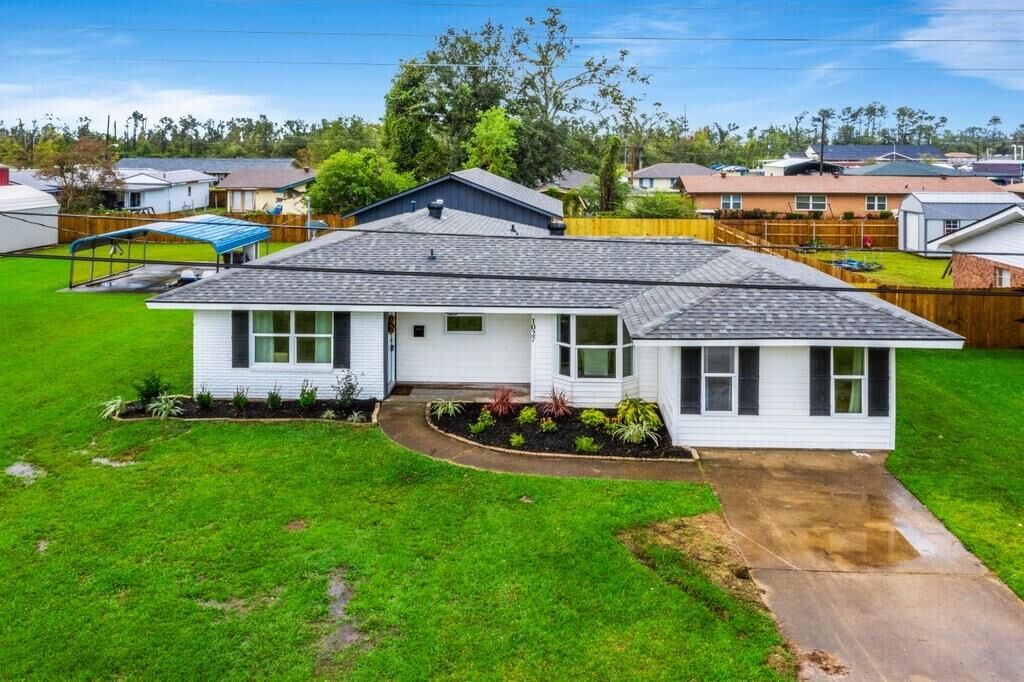 Property Photo: 1027 Ann Street LA 70669
