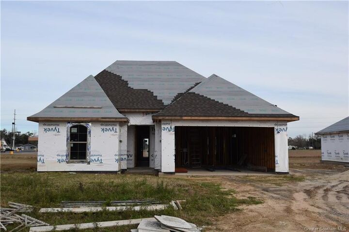 Property Photo: 110 Hickory Street LA 70647