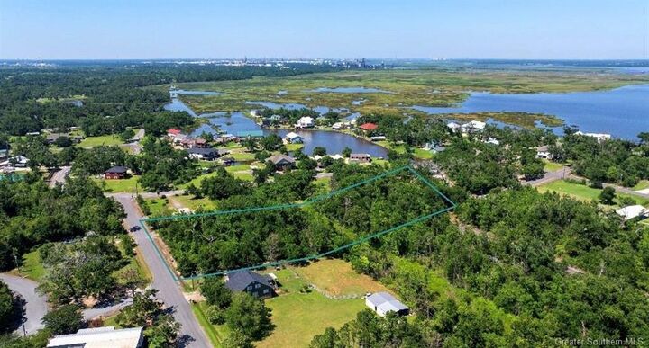 Property Photo: 0 Beachcomber Rd Road LA 70665