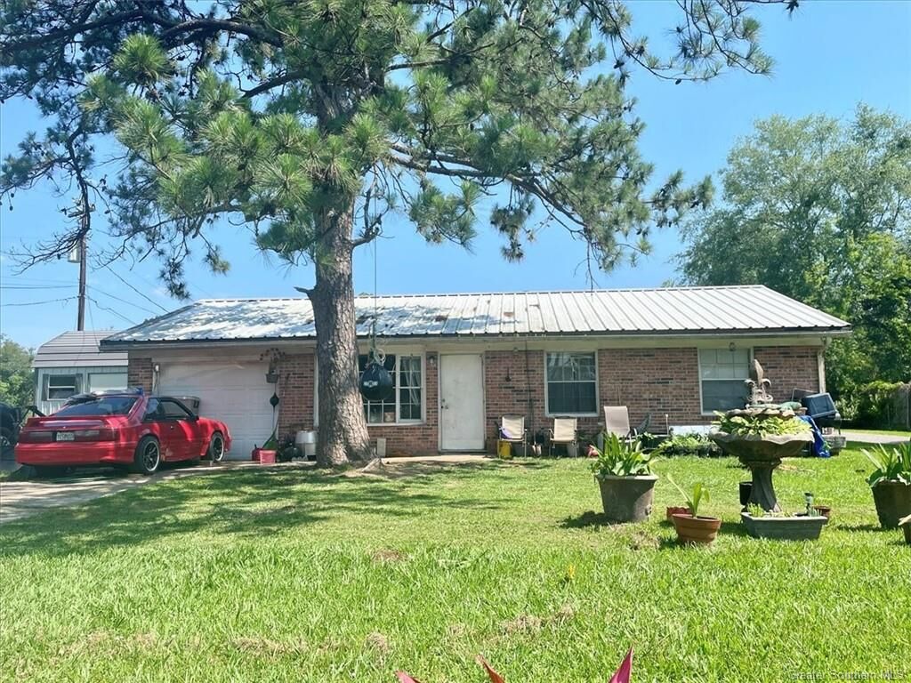 Property Photo: 1812 Marlin Rd. LA 70611