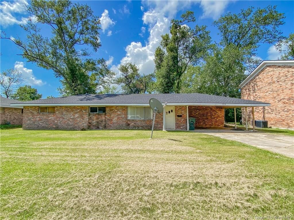 Property Photo: 1019 Deesport Street LA 70601