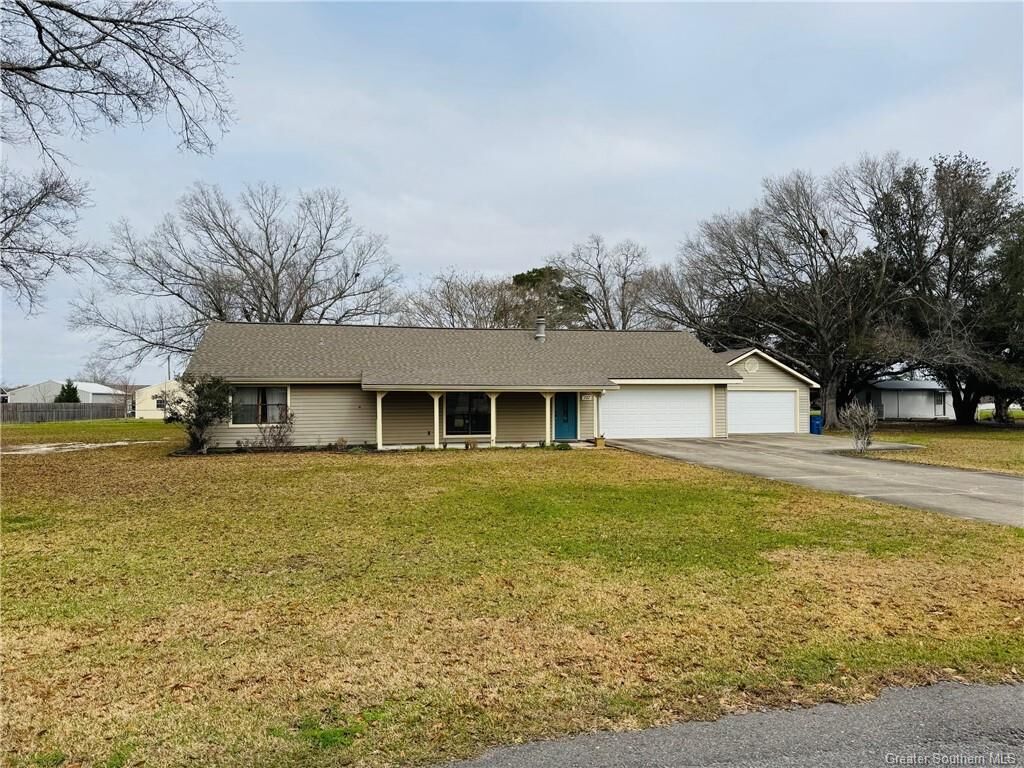 Property Photo:  722 Belleview Drive  LA 70611 