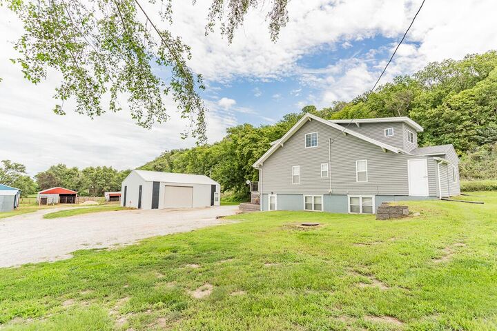 Property Photo:  20800 Paddock  Avenue  IA 51561 