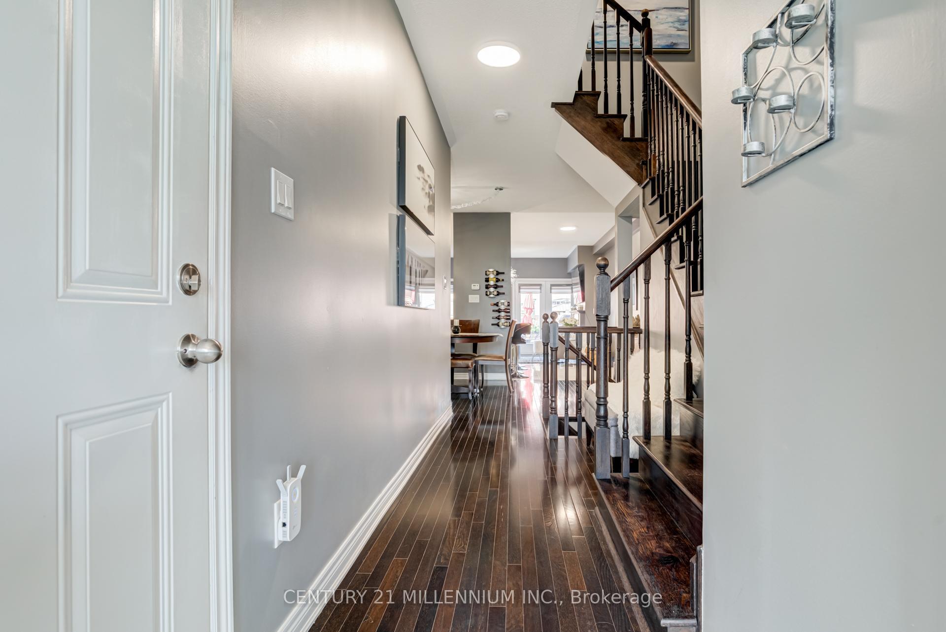 Photo de la propriété: 77 Relton Circle ON L6P 4A7