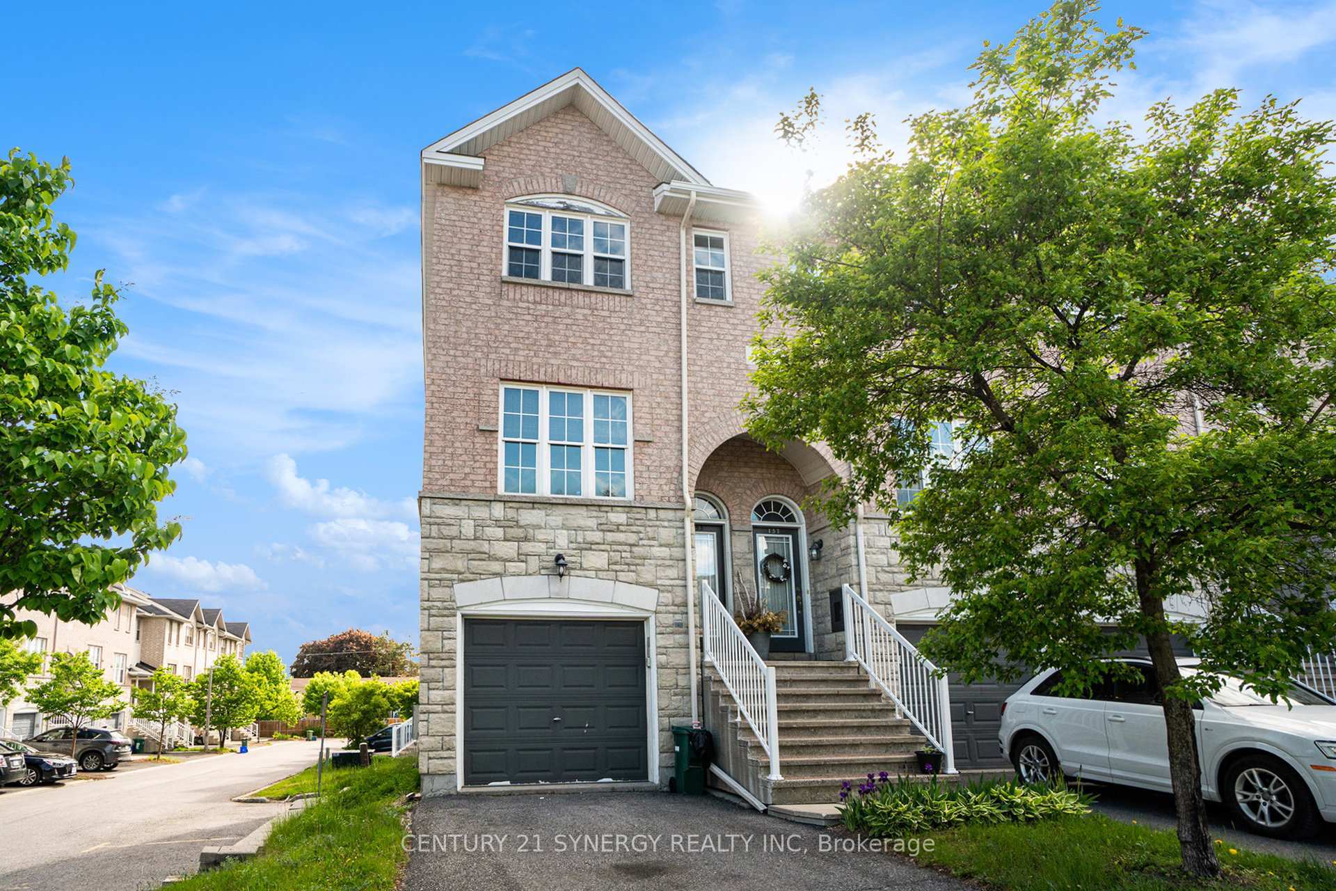Property Photo: 155 Scout Street ON K2C 4E2