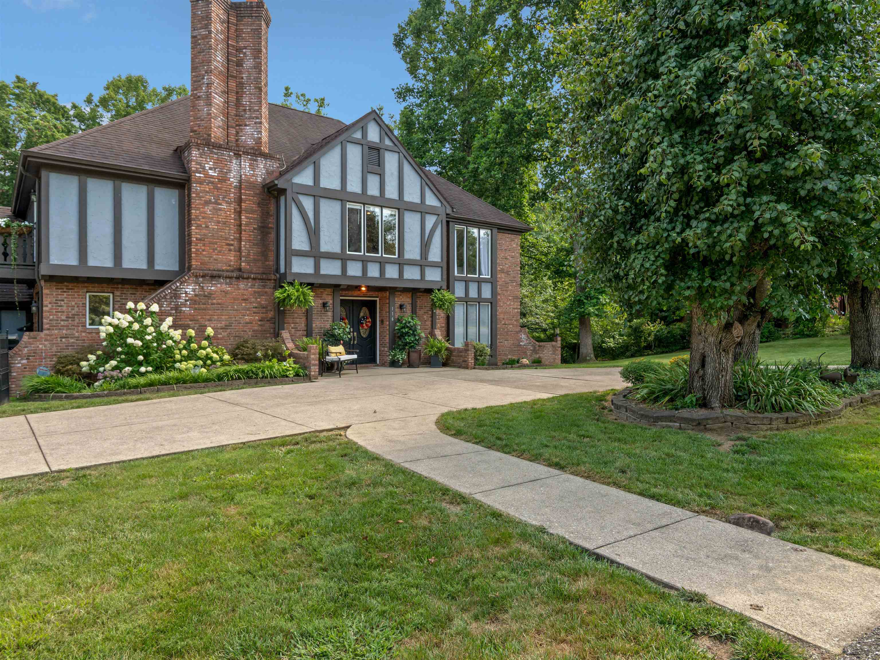 Property Photo: 116 Sunset Court KY 41101