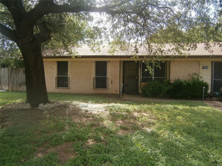 1104 Gardner Road  Austin TX 78721 photo