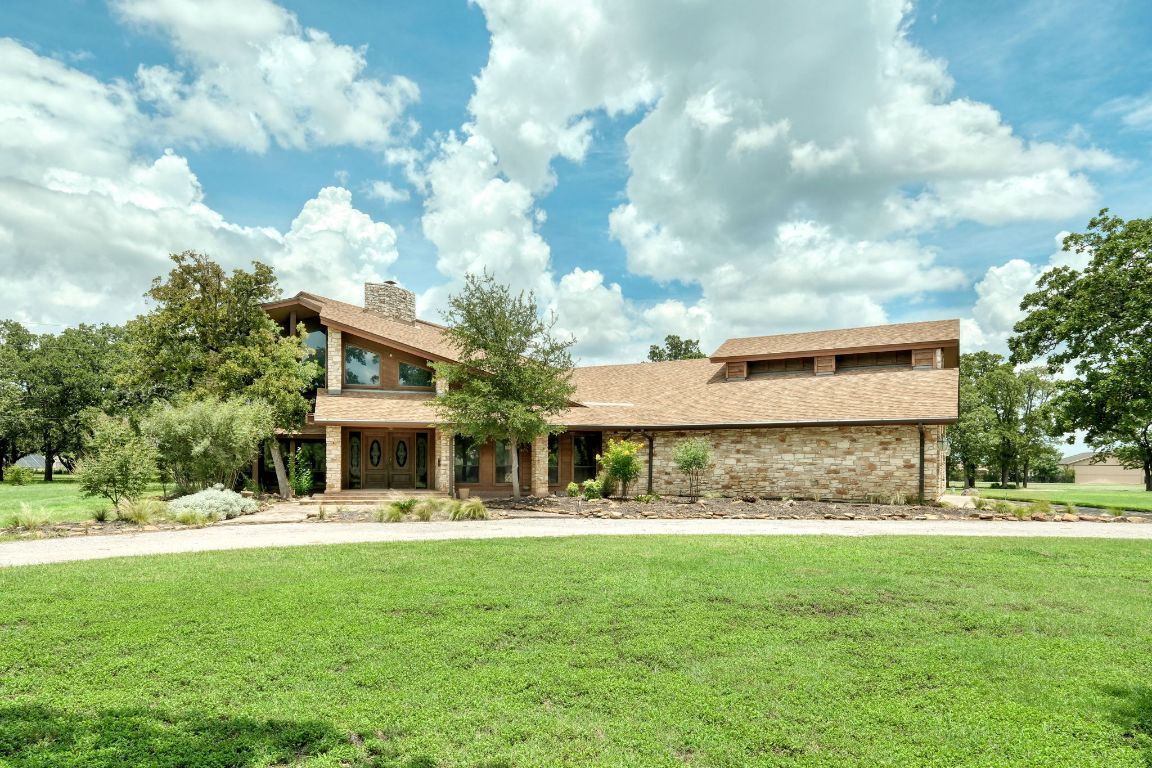 Property Photo: 700 Breakaway Road TX 78613