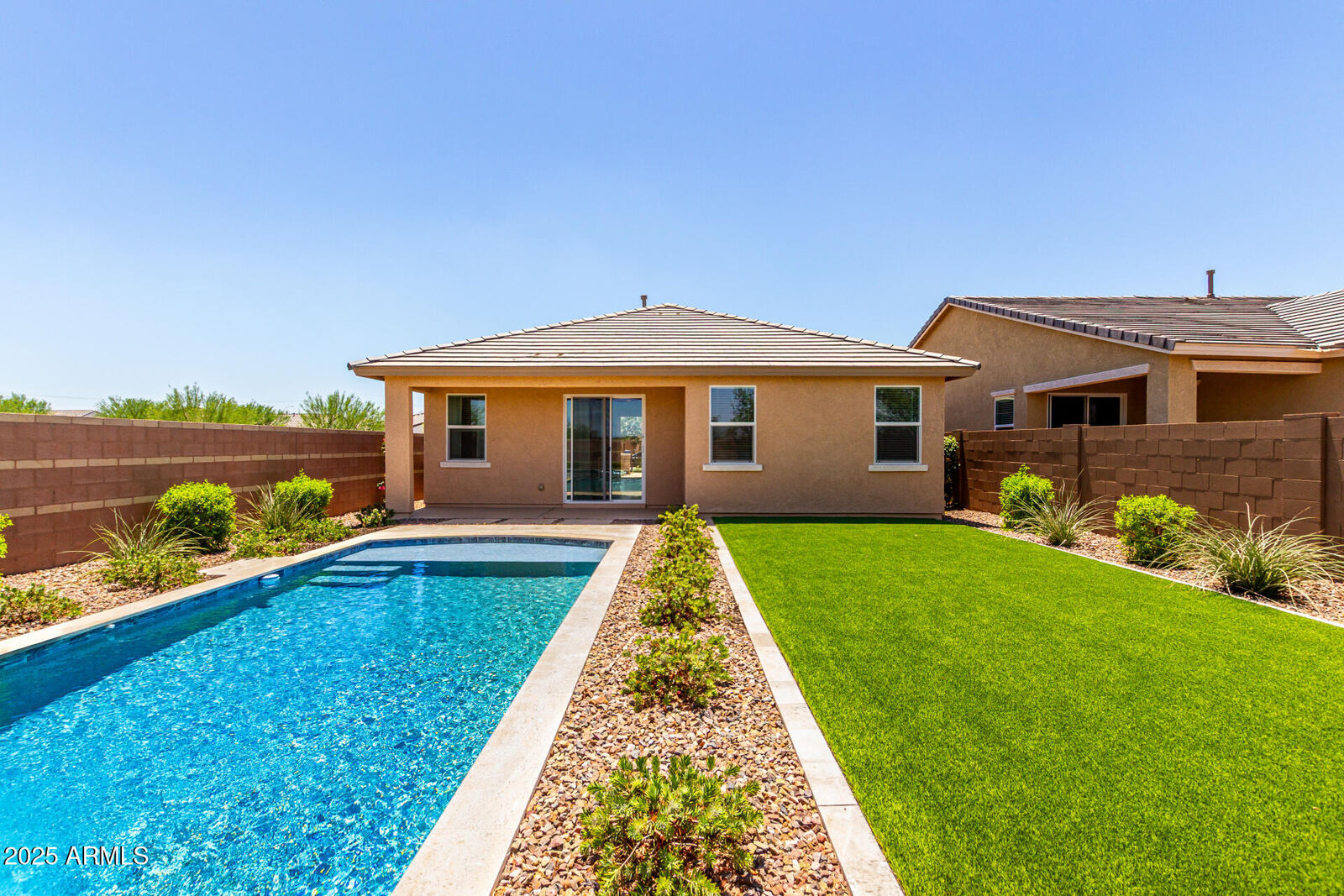Property Photo: 12520 W Trumbull Road AZ 85323