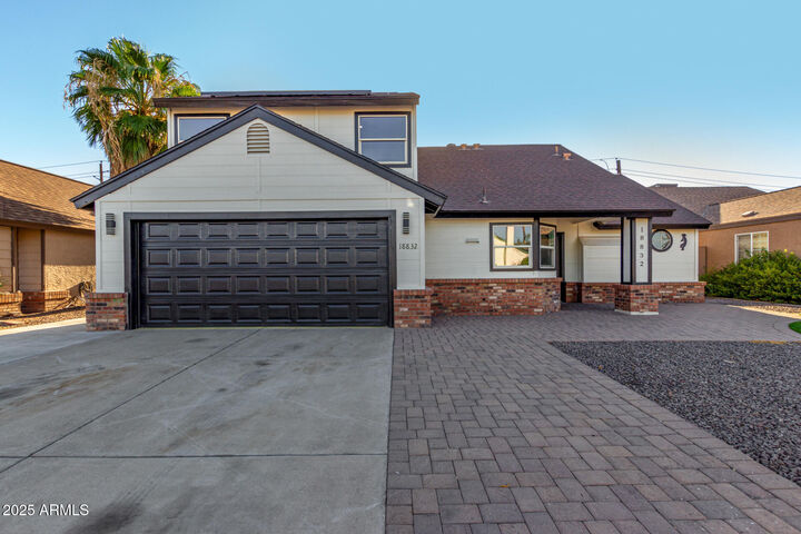Property Photo: 18832 N 50th Avenue AZ 85308