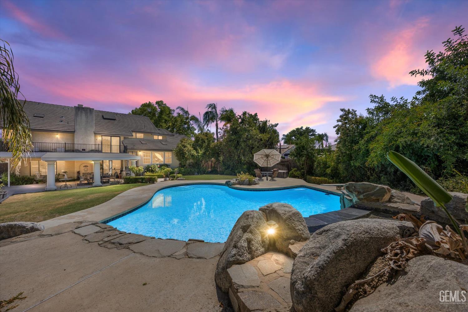 Property Photo: 6600 Audene Way CA 93308