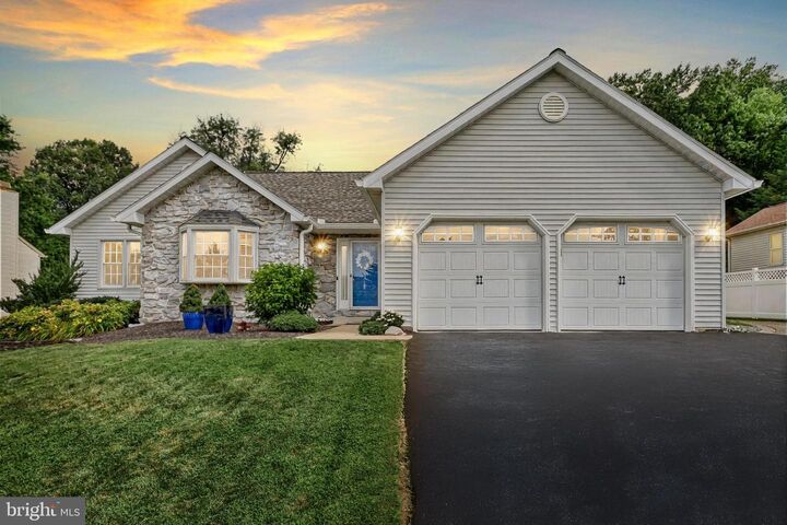 Property Photo:  3349 Overview Drive  PA 17406 