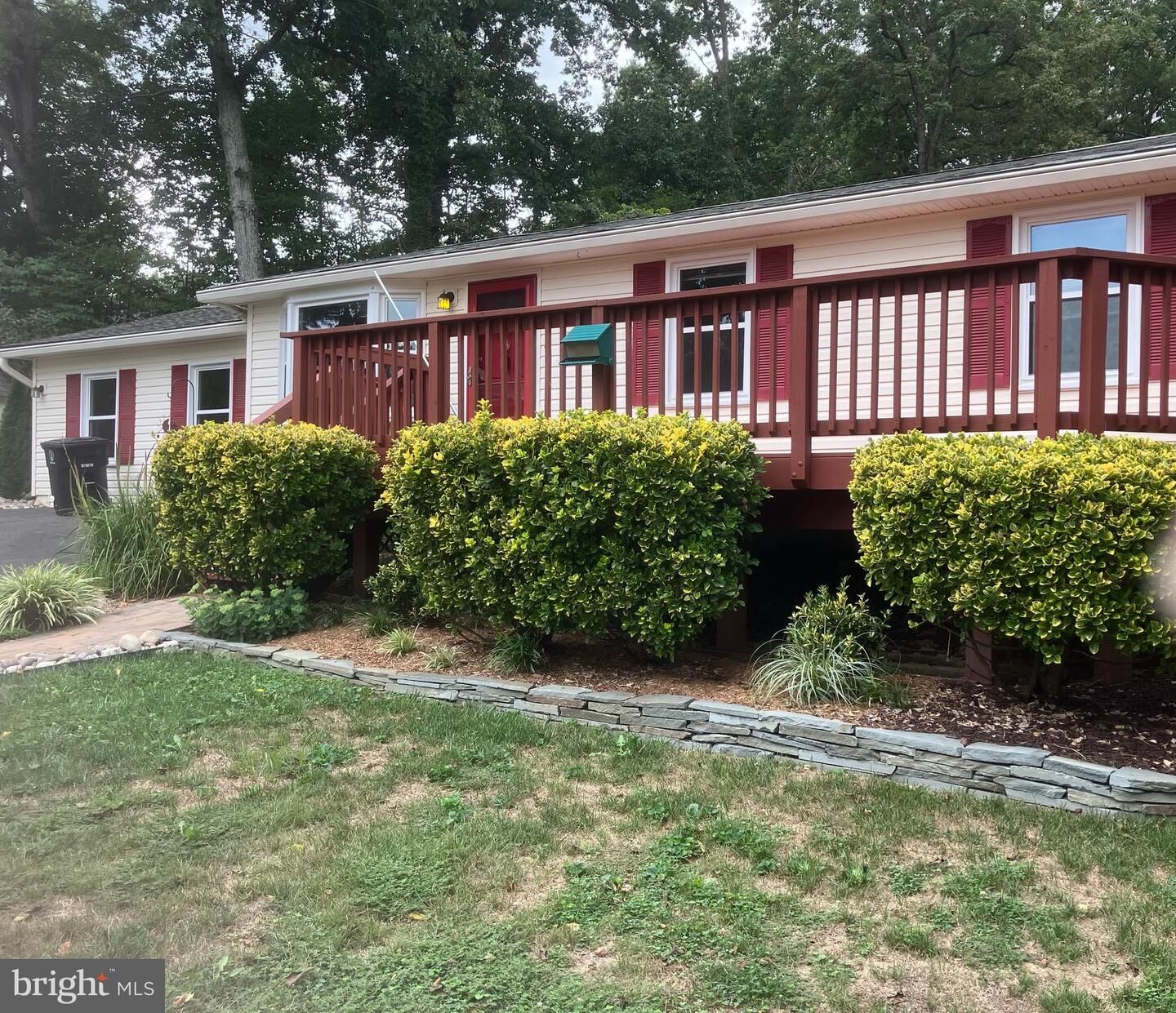 Property Photo:  609 Rockbridge Drive SE  VA 20175 