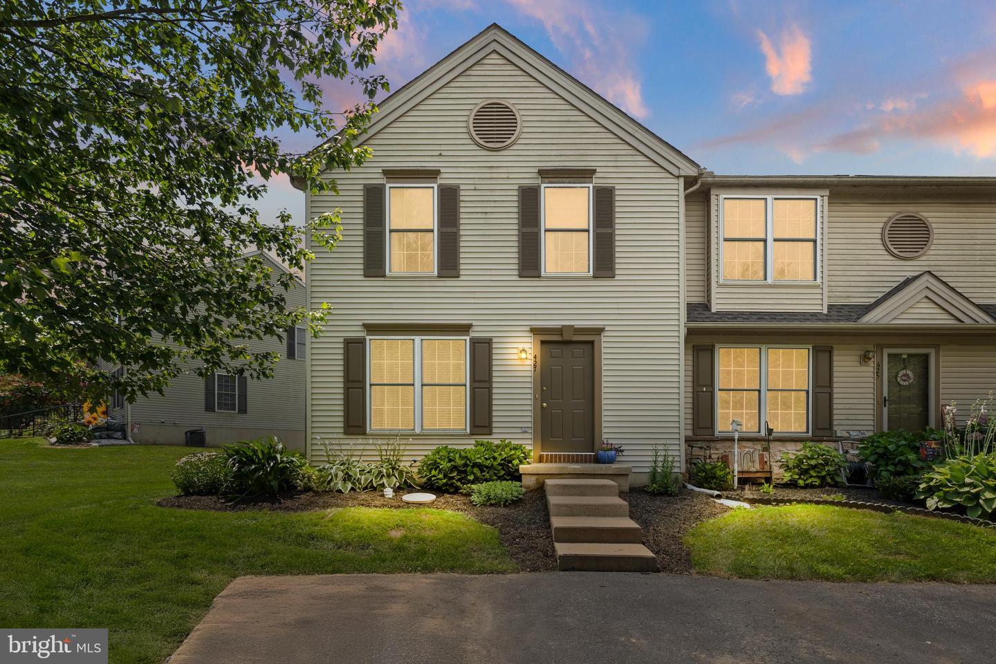 427 Banyan Circle Drive  Lancaster PA 17603 photo
