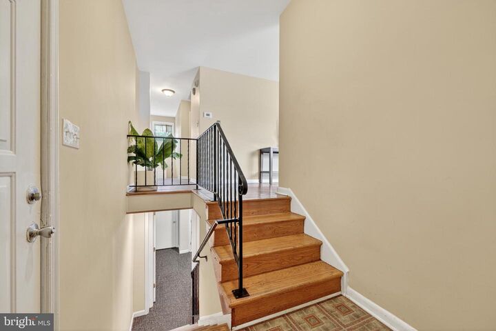 Property Photo:  1910 Kent Village Drive  MD 20785 