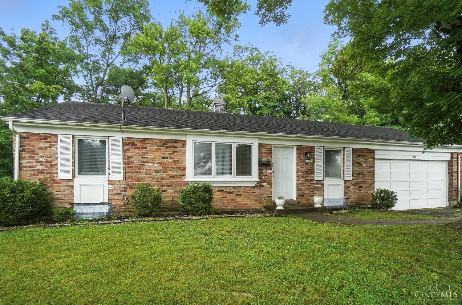 Property Photo:  309 Princess Court  OH 45215 